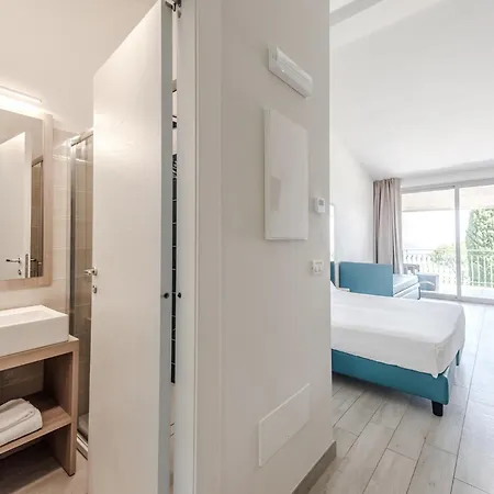 Hotiday Collection - Desenzano Apartahotel Desenzano del Garda