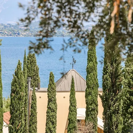 Hotiday Collection - Desenzano * ديسينسانو ديل غاردا
